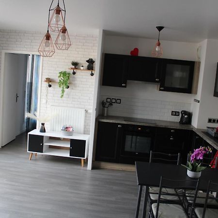 3 Pieces + Terrasse Dernier Etage Proche Centre Appartement Meaux Buitenkant foto